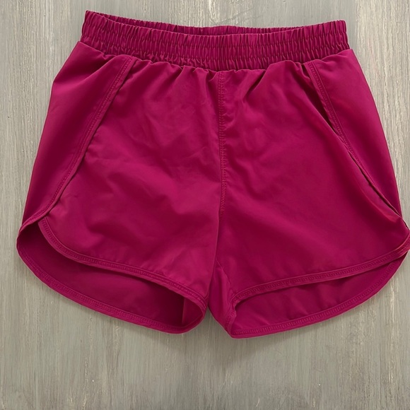 All in Motion Girls Berry Shorts with Built in Liner - Picture 1 of 4
